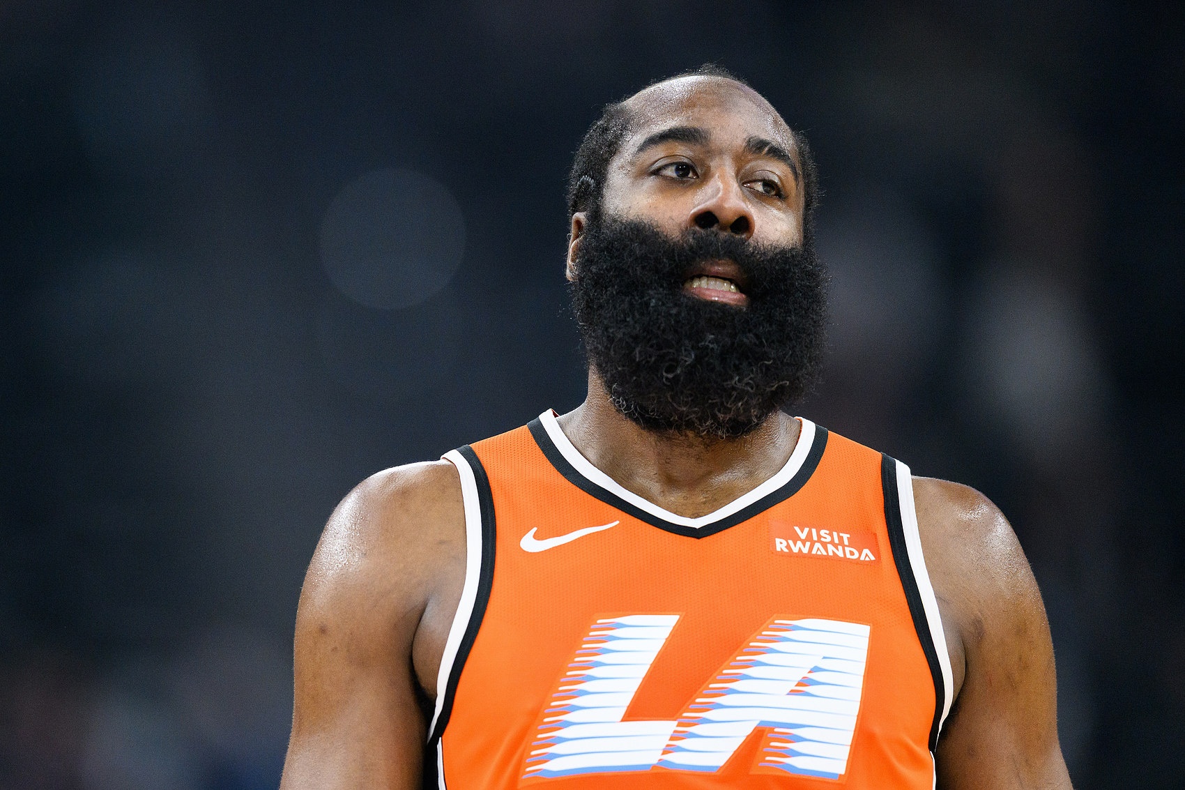 开云首页入口-下半场能回暖吗？哈登上半场13中3&amp;三分8中1 仅得10分4助攻